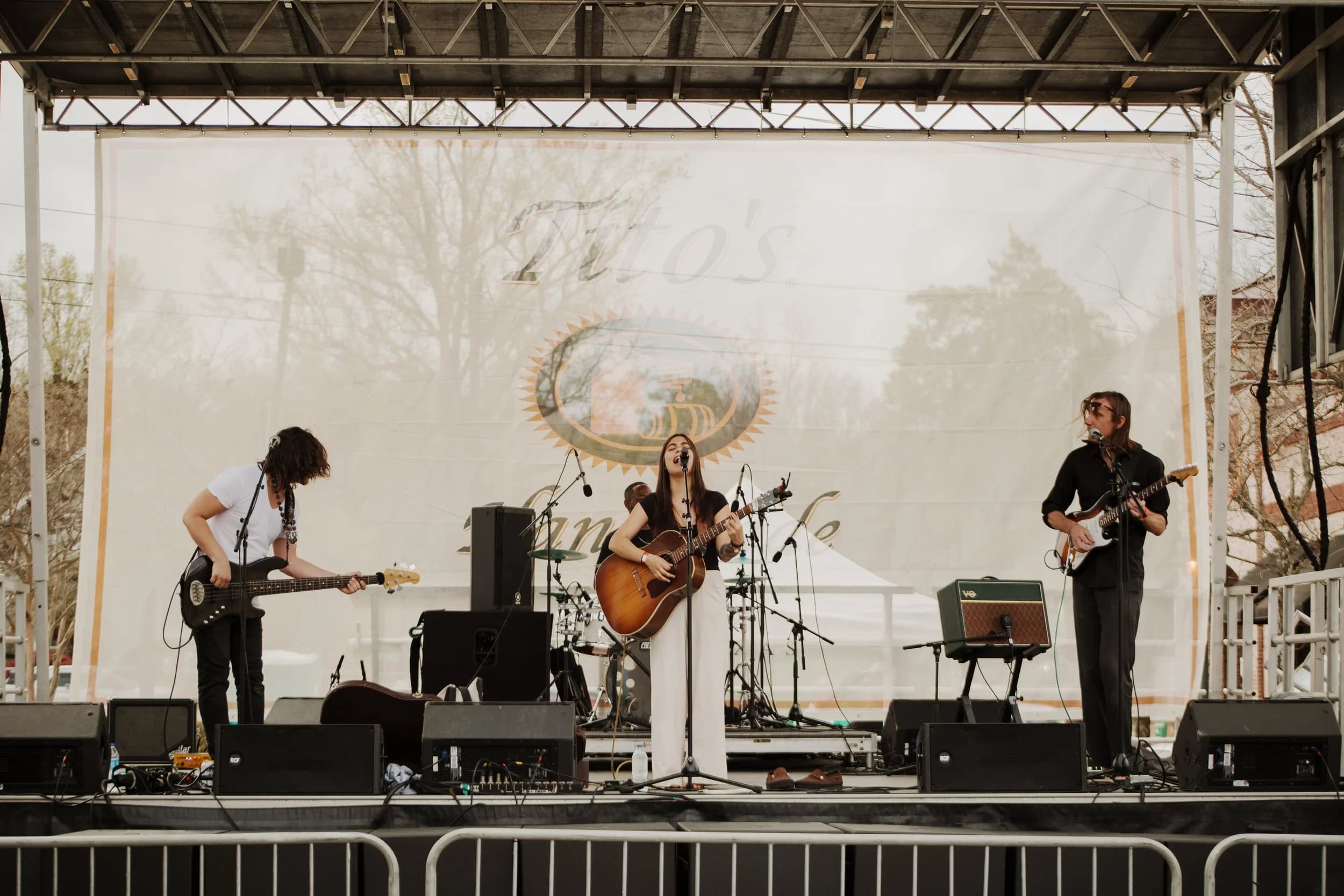 Lola Grace & the Night - wedding band