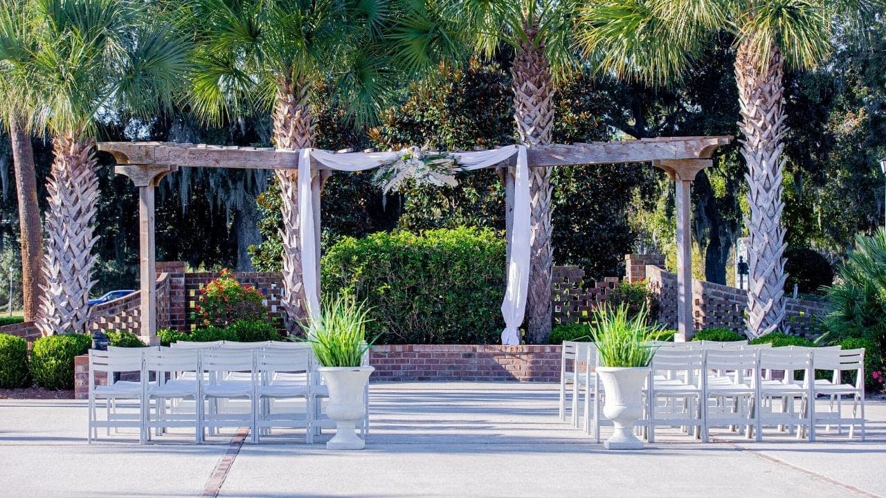 Magnolia Courtyard wedding ceremony at Litchfield Beach Golf Resort Pawleys Island SC