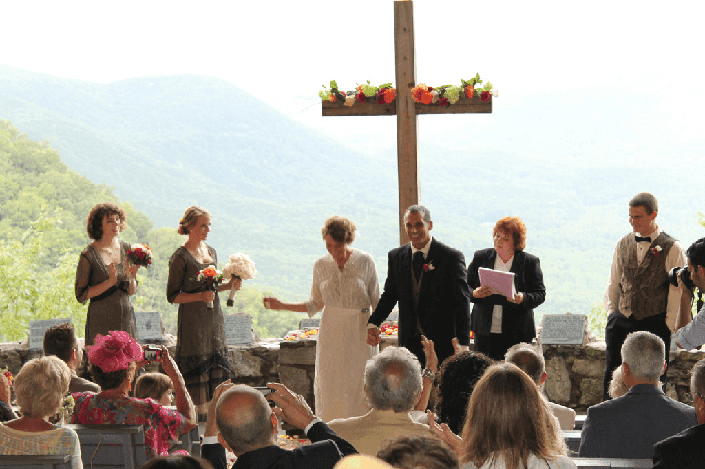 Weddings by Lisa - Pretty Place Wedding Officiant