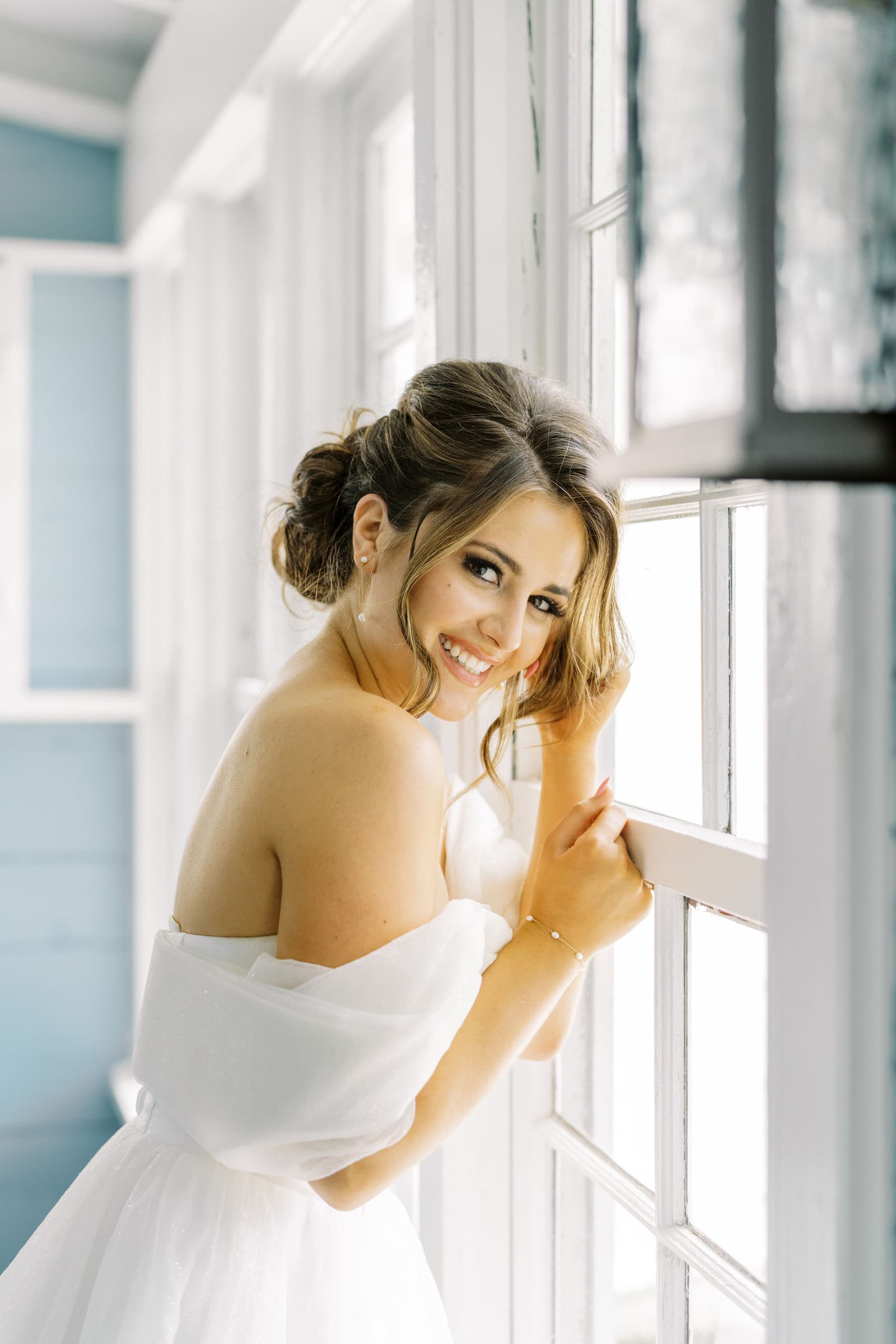 Blushwork Studio - wedding hair and makeup artist