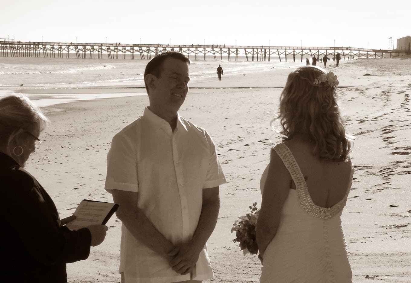 South Carolina Mobile Notaries - wedding officiate service