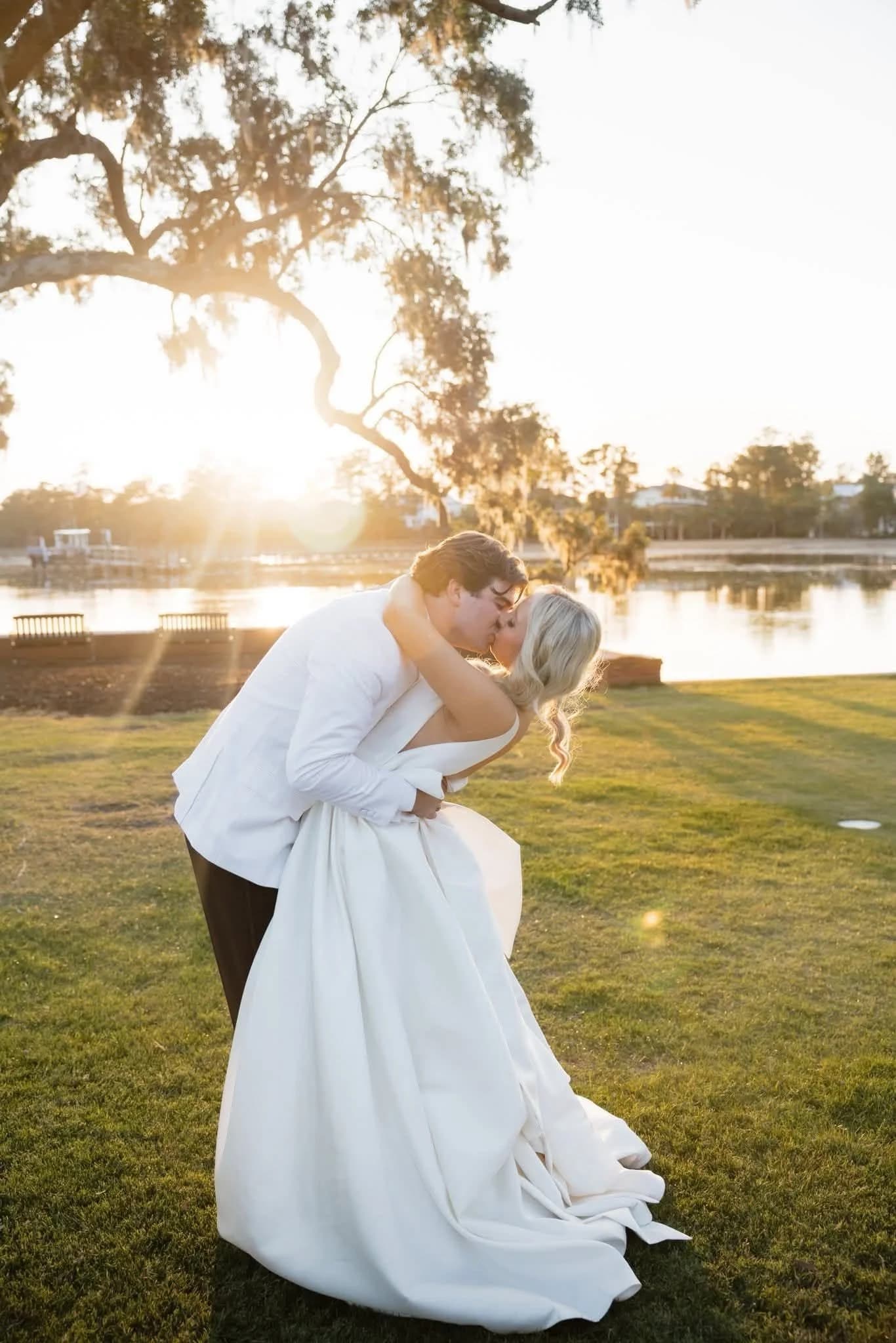 Southern Luxury Cakes - wedding cake baker