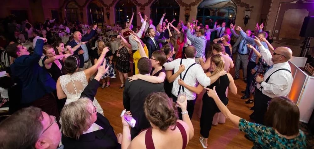 Big Time Entertainment - wedding DJ and entertainment