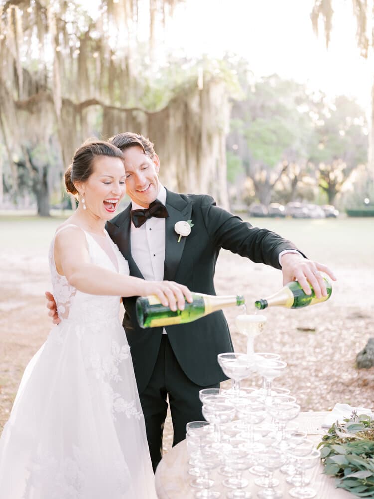 Jay Dee Photography - romantic Charleston wedding couple