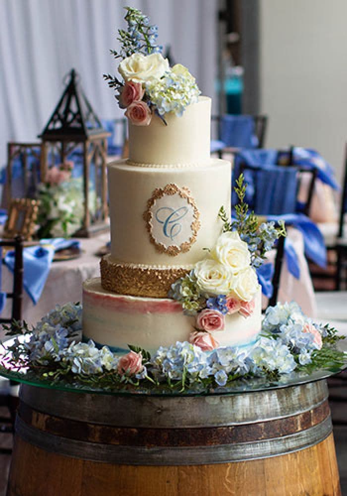 Bonnie Brunt Cakes - Monogram Wedding Cake